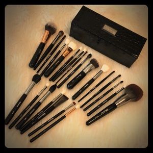SOLD! Morphe Jaclyn Hill Favorites Brush Set